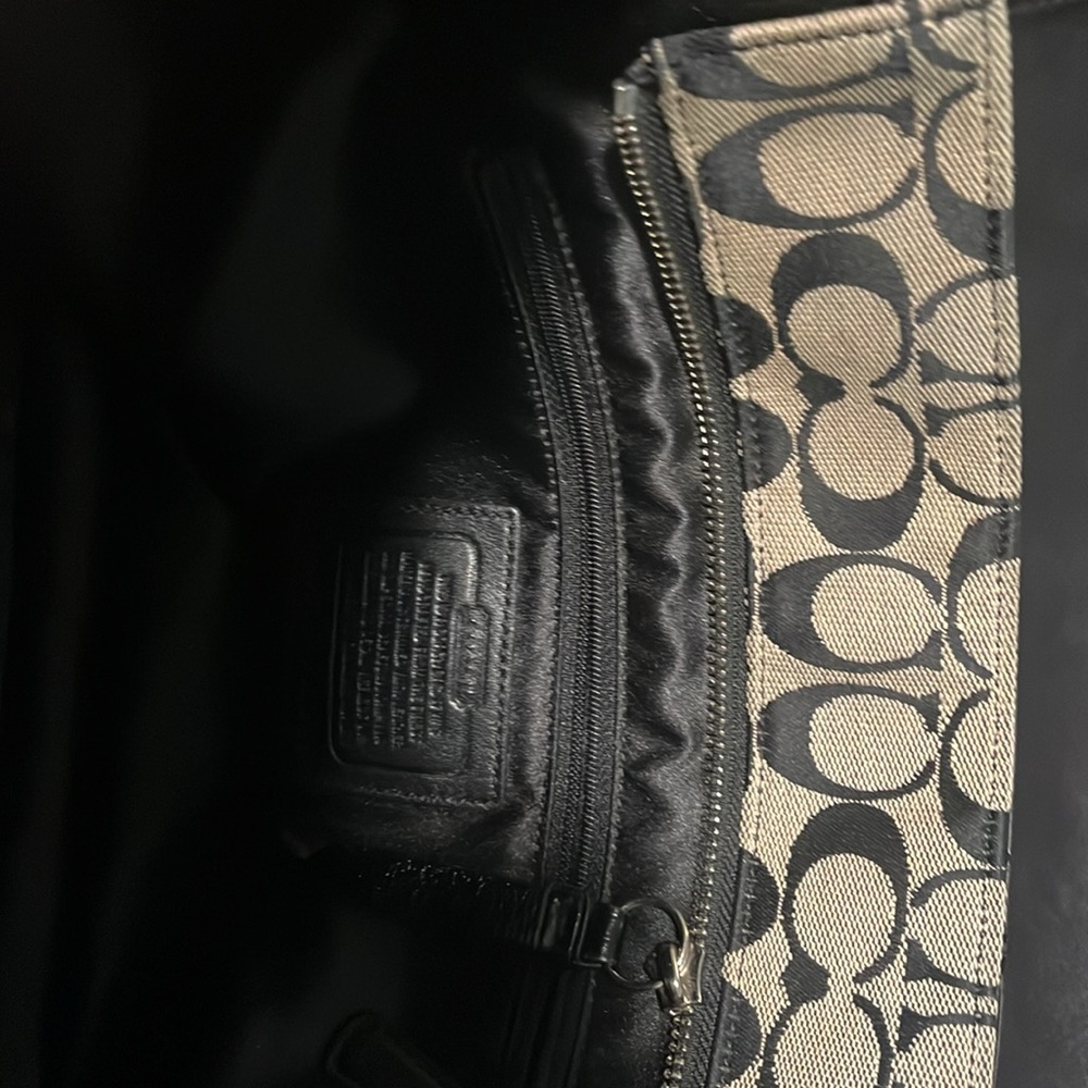 EUC Coach handbag - Picture 10 of 11